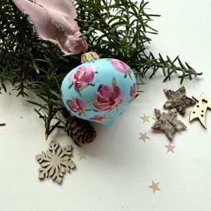 Azzurra (sfera di Natale in ceramica dipinta a mano)